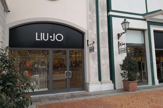 Shopping at Barberino Outlet from Montecatini Terme or Grotta Giusti