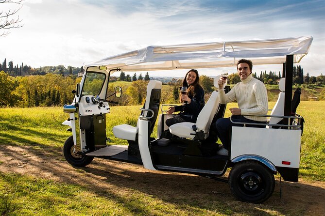 Siena E-Tuk Tuk panoramic Aperitivo with Local Snacks