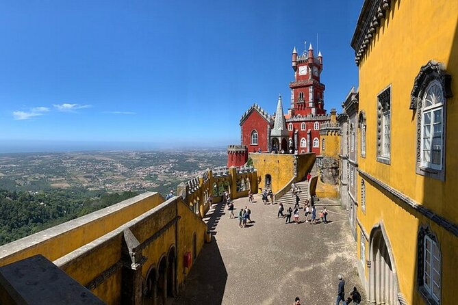 Sintra with 4 Palace Guided Tour, Private Full Day