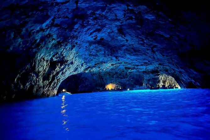 Small Group Tour from Rome to Blue Grotto, Anacapri and Capri