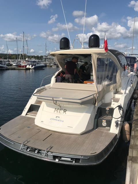 Sopot/Gdansk: Private Cruise on a luxury motor yacht