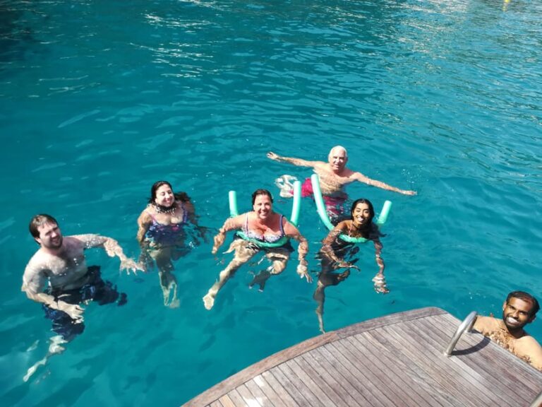 Sorrento: Shared Capri Boat Tour with Snorkeling and fun!