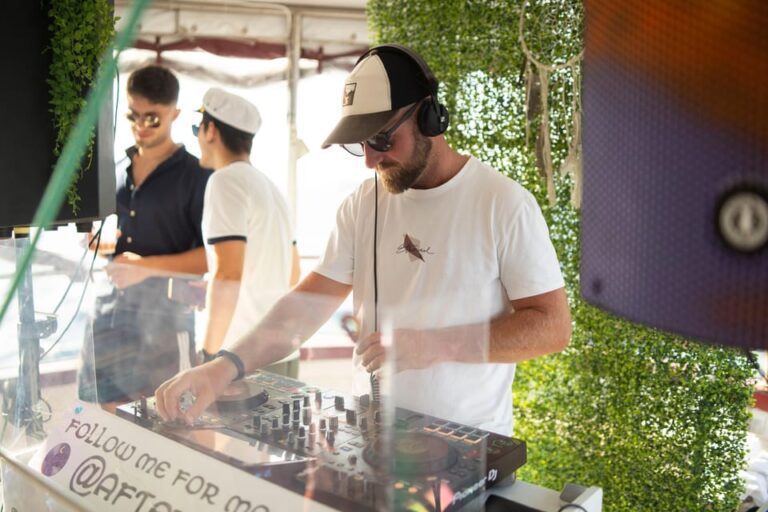 Split: Floating Festival Boat Party with Electronic Music