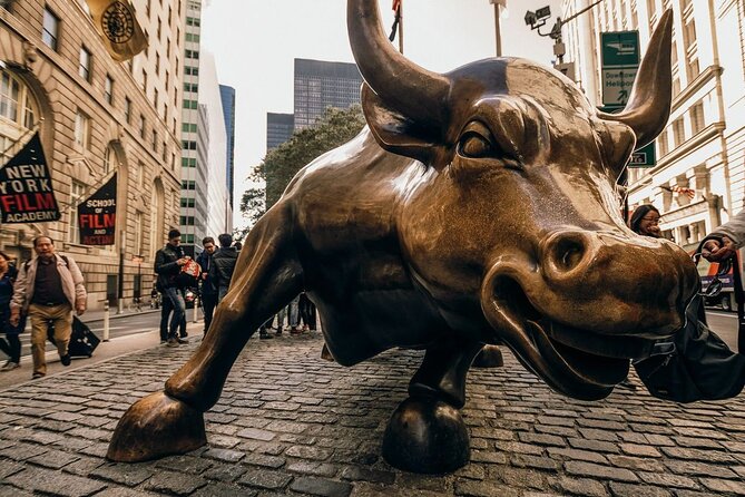 Statue of Liberty and Wall Street Highlights Tour in New York