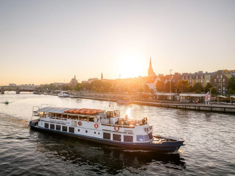 Szczecin: Cruise to the Dbie Lake