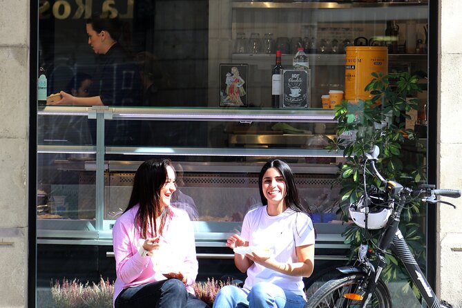 Tapas Tasting Bike/E-Bike Tour in Barcelona