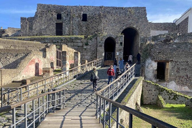 The Rise, Fall, and Rediscovery of Pompeii: A Self-Guided Tour - A Deep Dive into the Pompeii Self-Guided Tour
