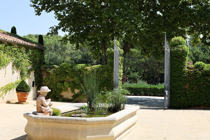 The wines of the Luberon, the Château de Lourmarin & Bastide du Laval olive oil - Practical Details and Value