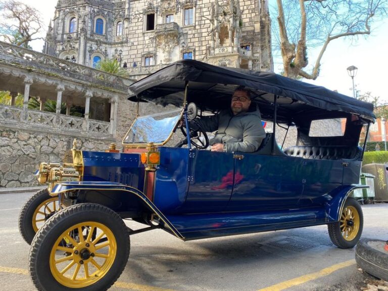 Tour Sintra: Charming tour in a Classic Car