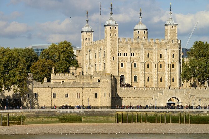 Tower of London Crown Jewels and English Royal History Tour