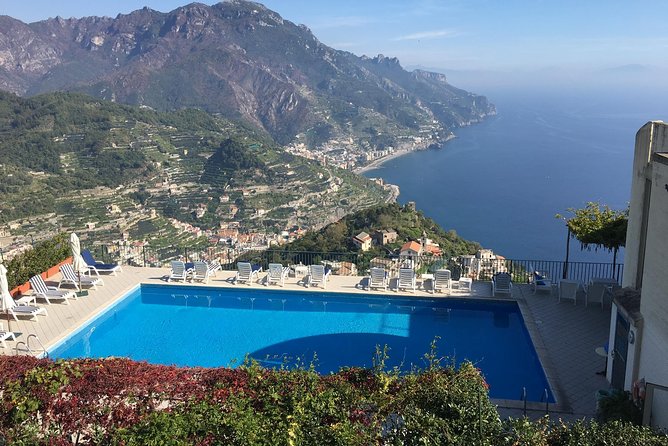 Transfer Naples to Ravello and stop in Pompeii