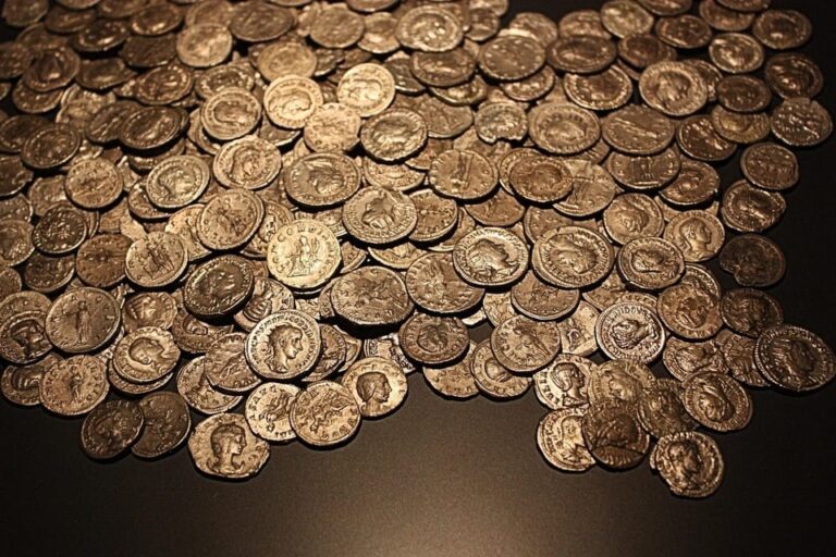 Trier: Solve the Mystery of the Merchant’s Gold!