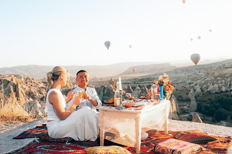 Turkish breakfast under balloons - Who Should Book This Tour?