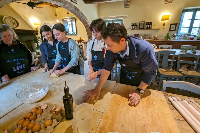 Tuscan Cooking Class of Homemade Pastas and Cantucci Cookies - An In-Depth Look at the Experience