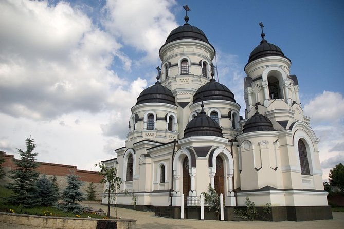 Two days trip to the Republic of Moldova from Iasi