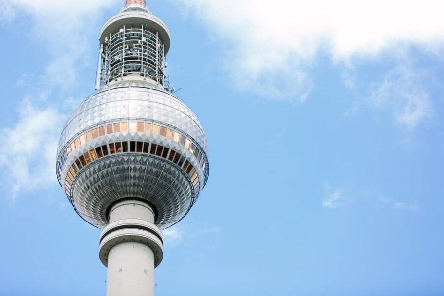 Ultimate E-Bike Tour of Berlin with Beer Garden Stop - Who This Tour Is Best For