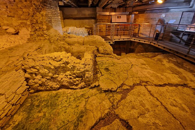 Underground of Trevi Fountain, Spanish Steps PRIVATE TOUR - A Detailed Look at the Tour Experience