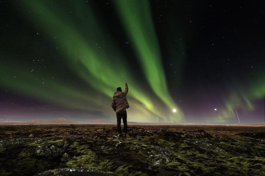 Unforgettable and Fabulous Northern Lights in Reykjavík - A Practical Look at the Northern Lights Private Shore Tour