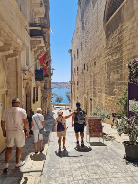 Valletta: Private Walking Tour with Local Guide