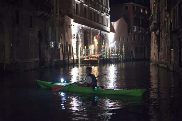 Venice: Night + Sunset Kayak Tour Kayak in the Canals