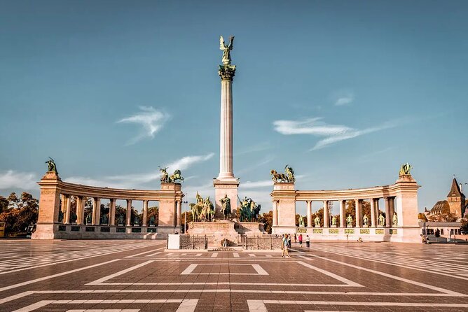 Vienna/Bratislava:DayTrip to Budapest and Bratislava,two capitals