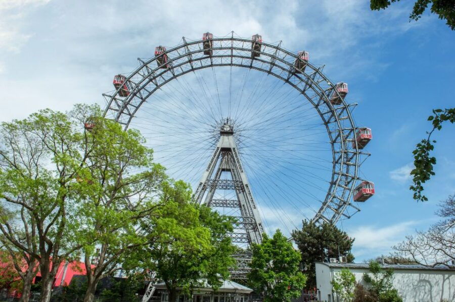 Vienna: Skip-the-cashier-desk-line Giant Ferris Wheel Ride - The Experience Itself: What to Expect
