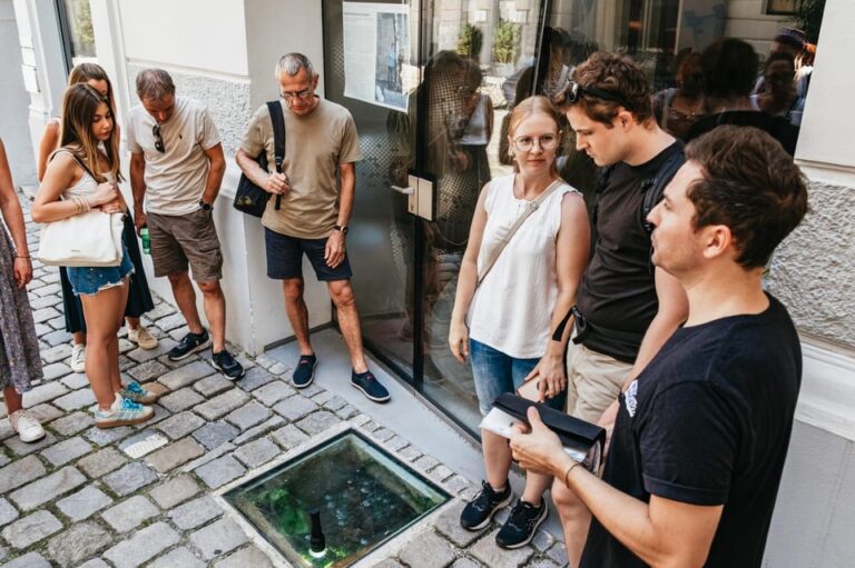 Vienna: Viennese Underworld Guided Walking Tour