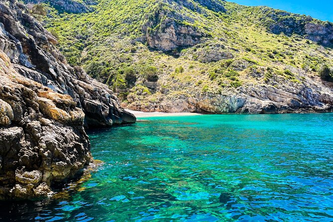 Vlore: Dafina Bay and Haxhi Ali Cave Private Speedboat Tour - Exploring the Itinerary: What to Expect from the Tour