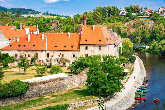 Vltava River Rafting – Visiting Prague, Cesky Krumlov