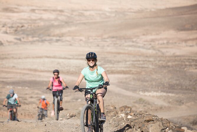 Volcanic Discovery PREMIUM eBike Tour; easy level: 35 km - Why Choose the Volcanic Discovery PREMIUM eBike Tour?