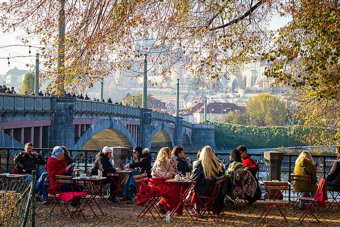 Walking through ages: 11th to 21st century, Prague flavoured