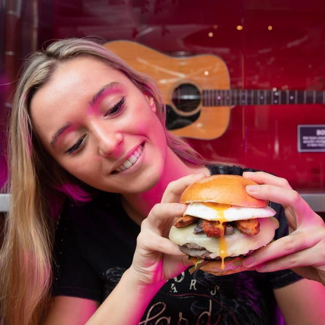 Warsaw: Messi Combo at Hard Rock Cafe with Skip-the-Line - The Location and Atmosphere
