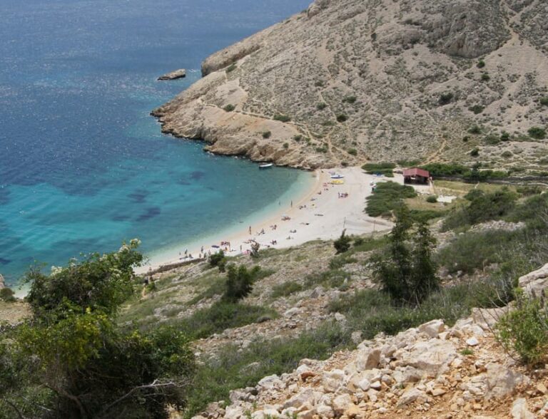 Water activity, kayak tours with a guide, cliff jumping