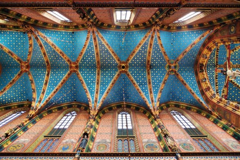 Wawel Hill, St.Mary’s Church & Rynek Underground Guided Tour
