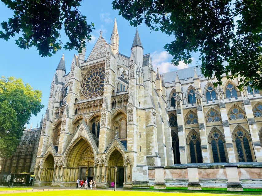 Westminster Abbey Skip-the-Line Entry and Private Tour - Exploring Westminster Abbey: An Unmatched Landmark