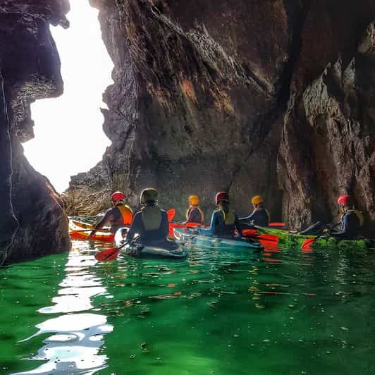 Wexford: Hook Peninsula Sea Cave Kayaking Experience