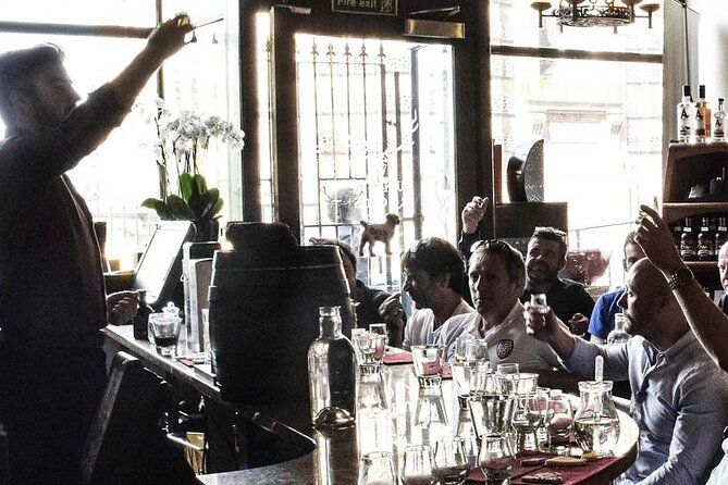 Whisky Tasting at Edinburgh’s Award Winning Whiski Rooms