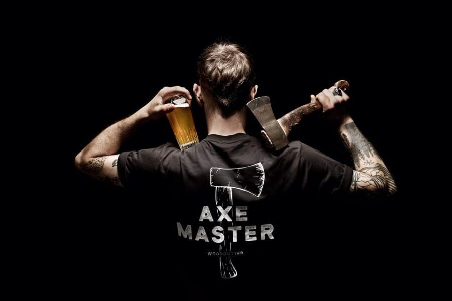 WOODCUTTER - AXE THROWING & BAR EXPERIENCE IN FRANKFURT - Good To Know