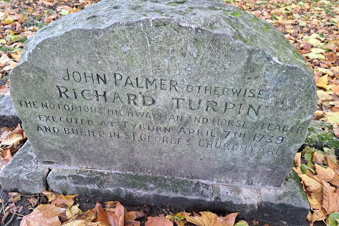 York's Famous Ghosts Smartphone App walking tour - A Deep Dive Into the Dark Side of York
