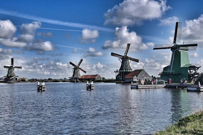 Zaanse Schans, Volendam & Edam: Private tour (Max 4 per)