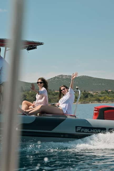 Zadar: Speedboat Tour with Snorkeling & Fruit All Inclusive