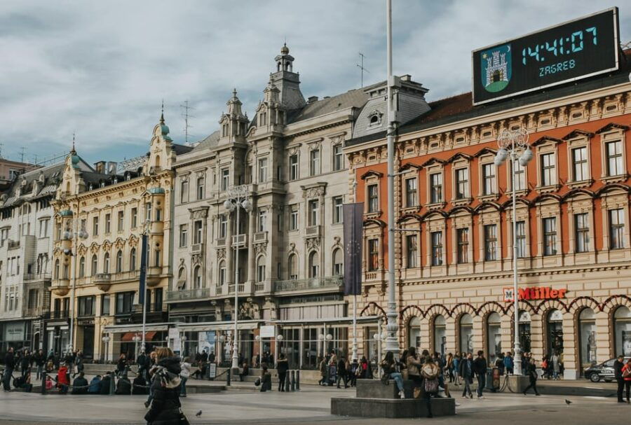 Zagreb: The Heart of Croatia - Medvedgrad - Private tour - Exploring Zagreb: A Closer Look