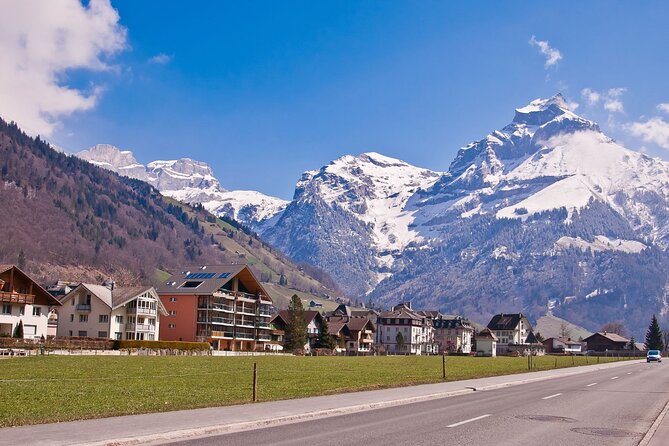 Zurich: Private Day Trip to Engelberg, Mount Titlis & Interlaken