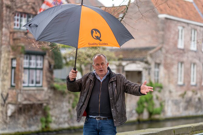 2-Hour Historical Walking Tour in Bruges with Praline Included - Exploring Bruges in Just Two Hours: The Ultimate Historical Walk  