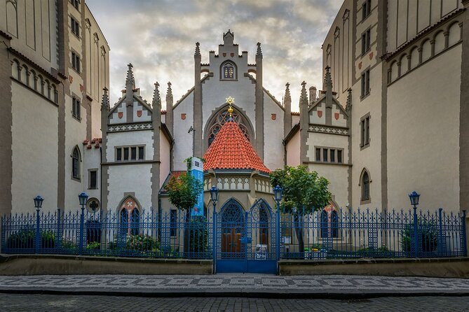 2-Hour Old Town and Jewish Quarter Tour in Prague - Exploring Prague’s Old Town & Jewish Quarter: A Guide to the 2-Hour Tour