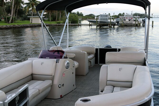 23ft Pontoon Boat Rental - Good To Know