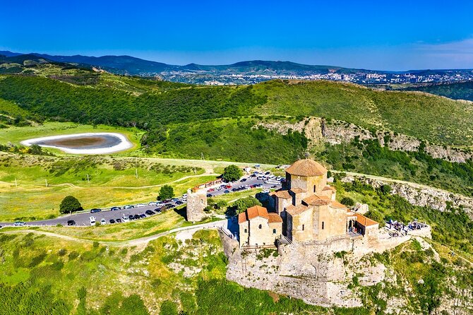2-Day Kazbegi Tour: Adventure in the Caucasus Mountains - Stop 2: Ananuri Fortress