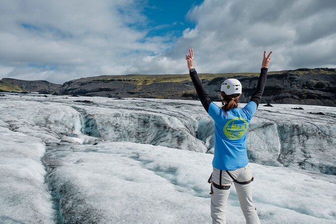 4 Day Northern Lights Adventure - Ice Caves & 4x4 Super Jeeps - The Sum Up
