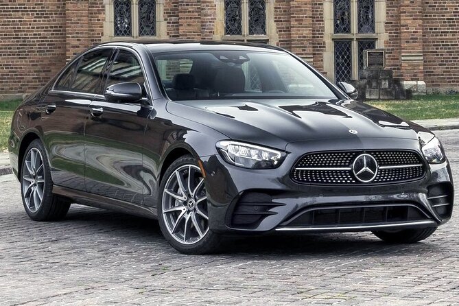 Airport Transfer: Prague to Prague Airport PRG by Business Car - FAQ