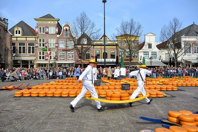 Alkmaar Cheese Market, & Zaanse Schans Guided Day Tour - Who is This Tour Best For?